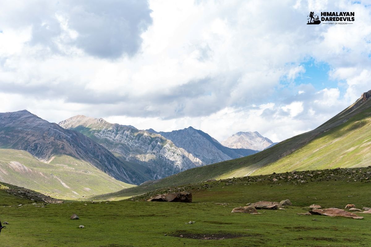 A Breathtaking View of the Kashmir Great lakes Trek