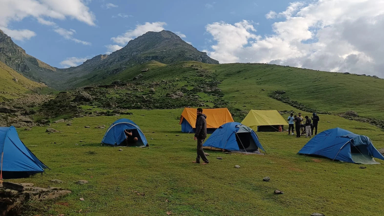 Best Time to Visit Tarsar Marsar Trek: Seasonal Guide for Trekkers -popular