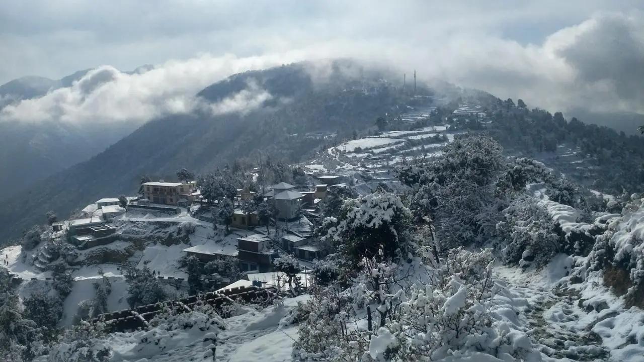 Kedarkantha Trek vs Brahmatal Trek: Which Winter Trek in Uttarakhand is Better? -popular