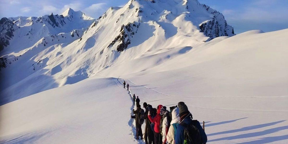 Sar Pass Trek Best Time: Month-Wise Weather, Snowfall & Trekking Experience -popular